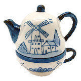 Ceramic Salt and Pepper Shakers: Tea Cup/Pot - OktoberfestHaus.com
 - 3