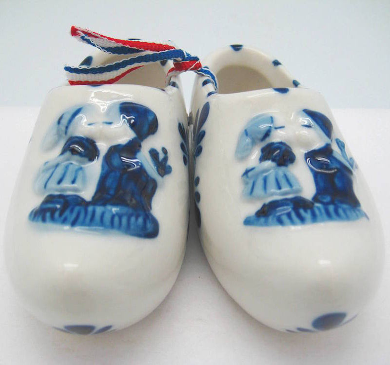 Delft Shoe Pair with Embossed Kiss Design - OktoberfestHaus.com
 - 2