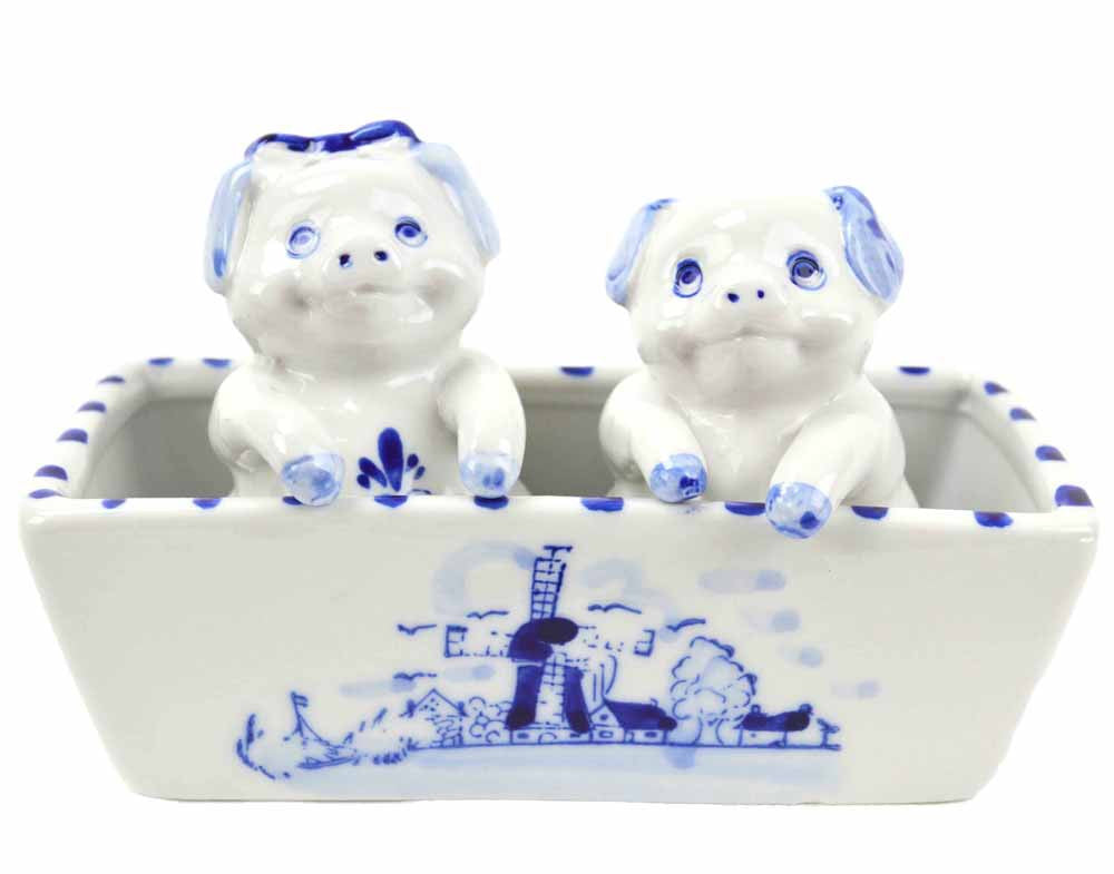 Finnish themed Magnetic Salt & Pepper Shakers Collectible