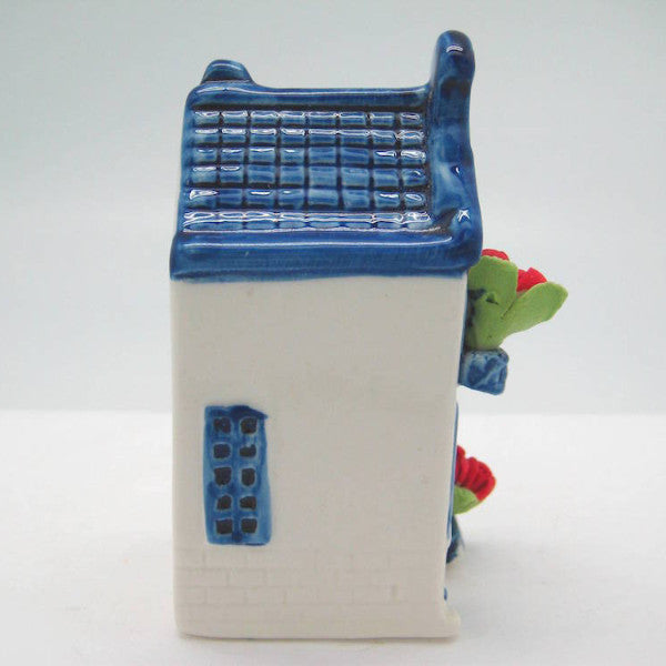 Ceramic Miniature House with Tulips - OktoberfestHaus.com
 - 3