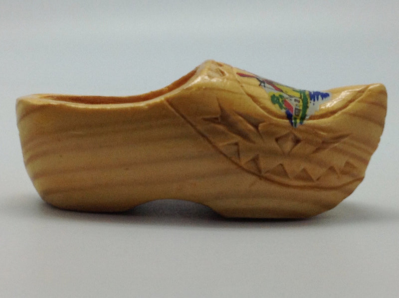 Napkin Ring Holder Wooden Shoe Carved Trim - OktoberfestHaus.com
 - 3