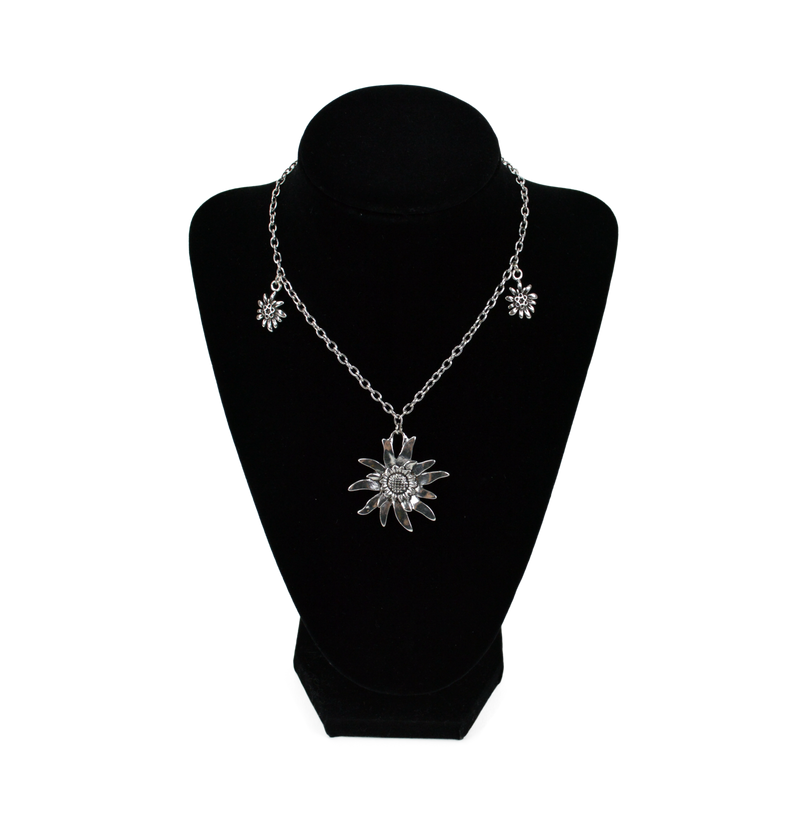 German Edelweiss Necklace - OktoberfestHaus.com
 - 1