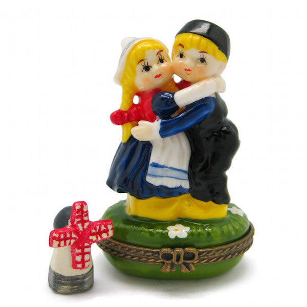 Jewelry Boxes Hugging Dutch Couple - OktoberfestHaus.com
 - 1