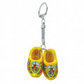 Dutch Gift Idea Wooden Shoes Keychain Natural - OktoberfestHaus.com
 - 2