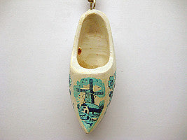 Dutch Wooden Clogs Key Ring - OktoberfestHaus.com
 - 2