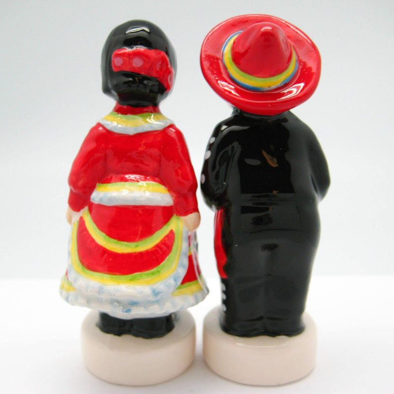 Collectible Magnetic Salt and Pepper Sets Mexican - OktoberfestHaus.com
 - 3