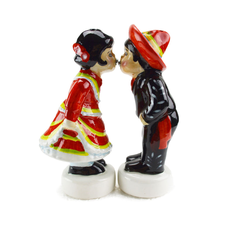 Magnetic Salt and Pepper Shakers Mexican Kiss
