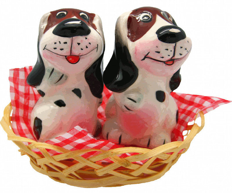Animal Salt and Pepper Shakers Dogs Basket - OktoberfestHaus.com
 - 1