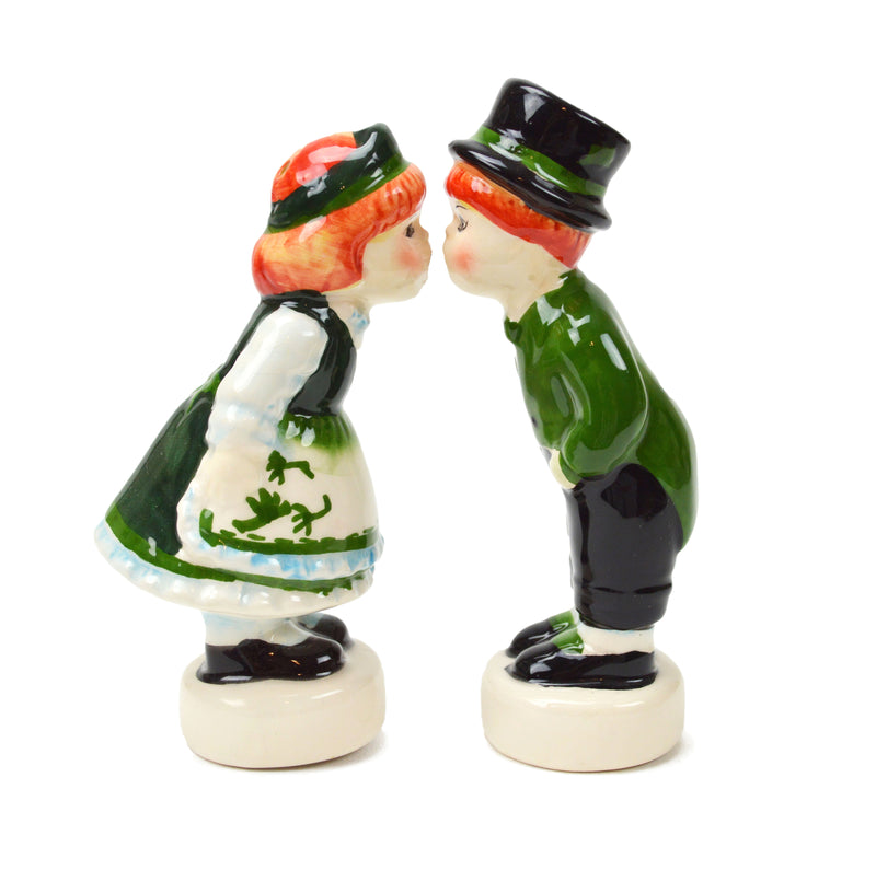 Irish Gift Idea with Ireland Kissing Couple S&P Set - OktoberfestHaus.com
