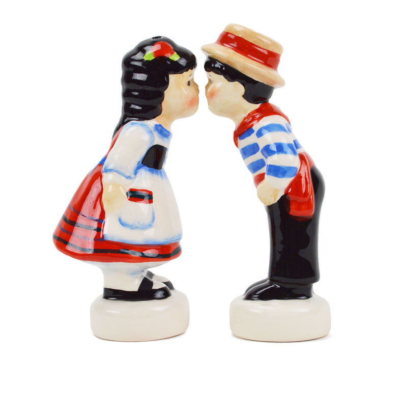 Italian Gift Idea with Italy Kissing Couple S&P Set - OktoberfestHaus.com